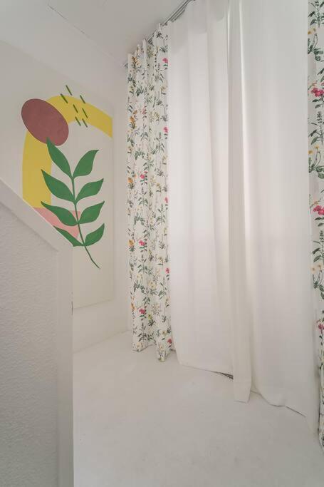 Split Level House In Hongdae Apartment *