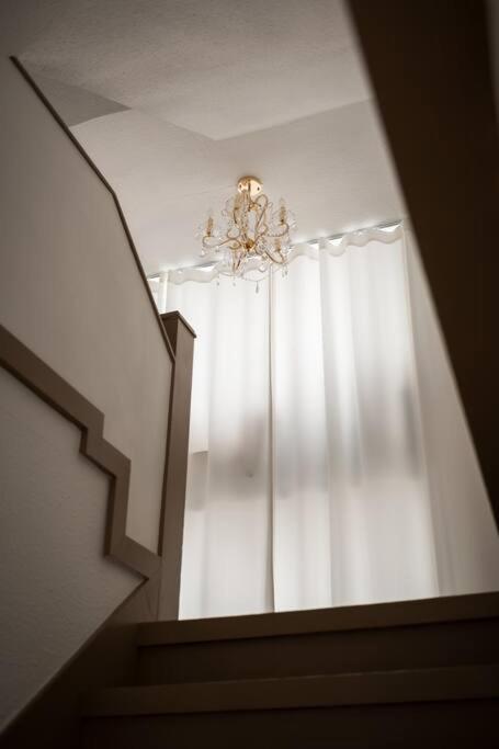 Split Level House In Hongdae Appartamento *